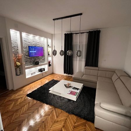 Apartman Zanic 오굴린 외부 사진