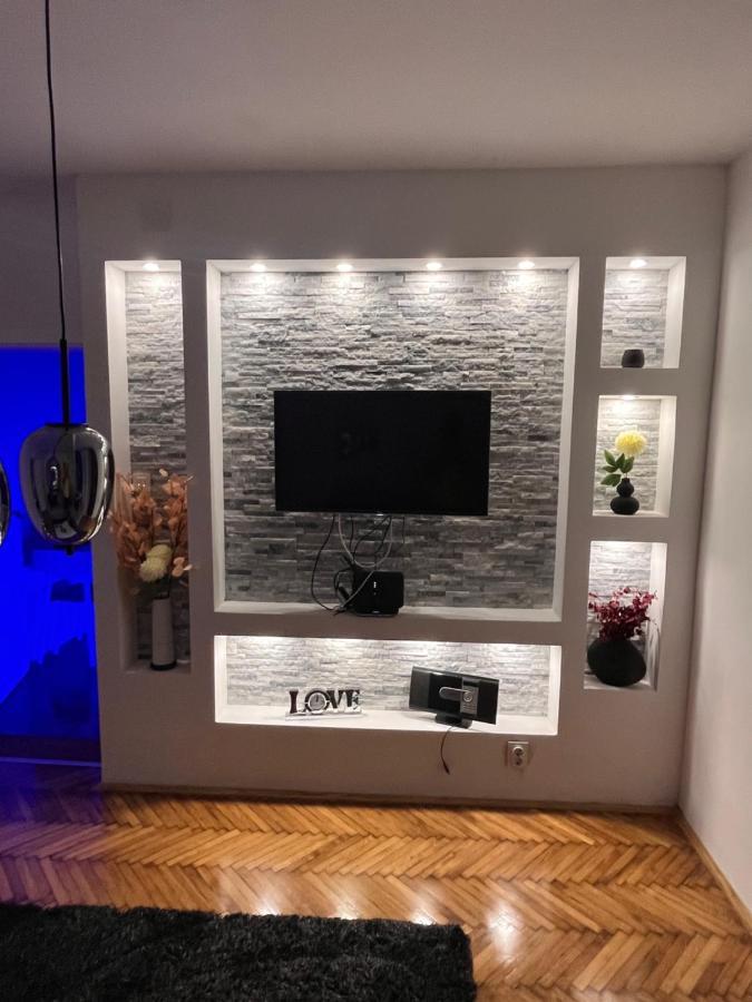 Apartman Zanic 오굴린 외부 사진
